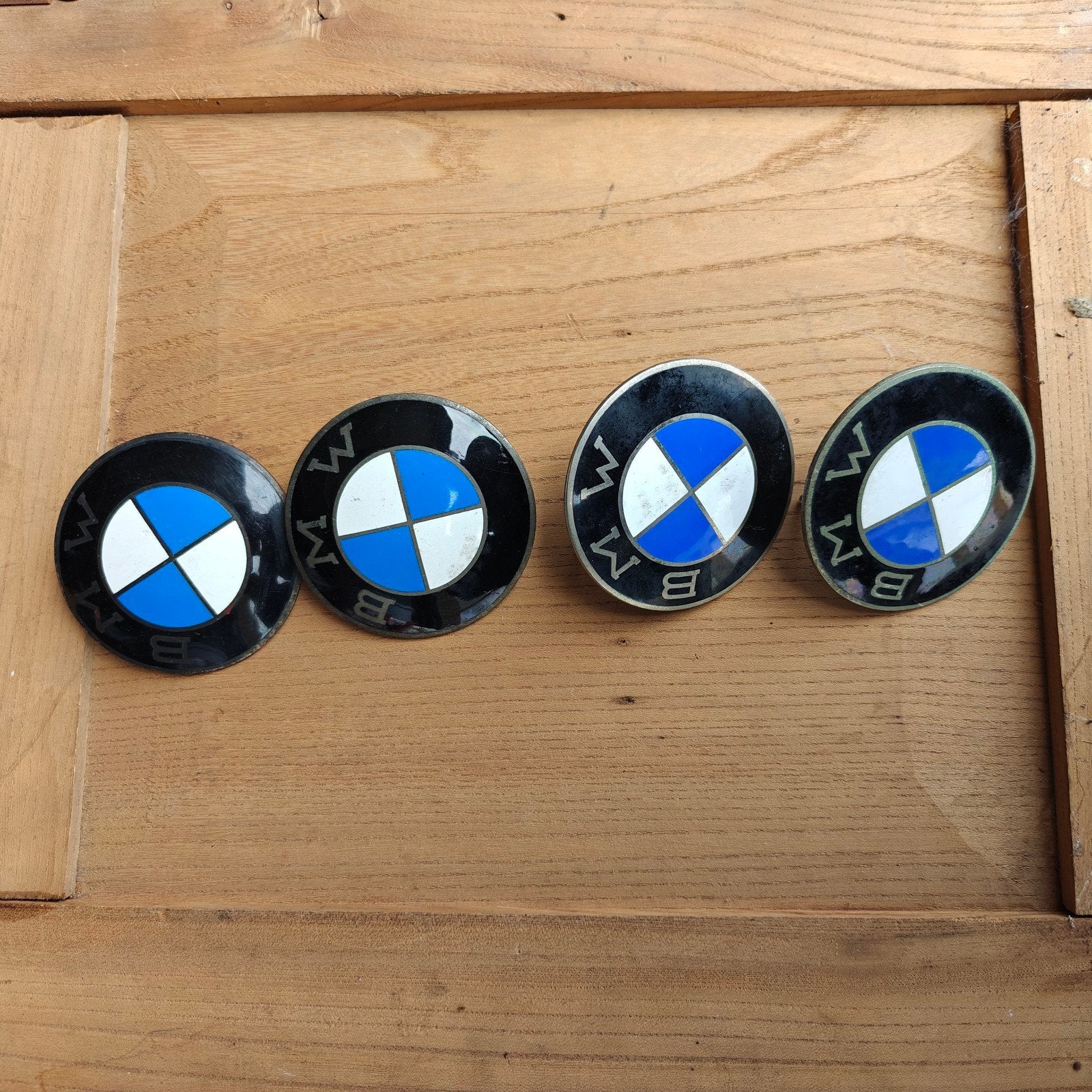 BMW logo dekseltjes motorkap achterklep, Ophalen, Voor, BMW, Motorkap