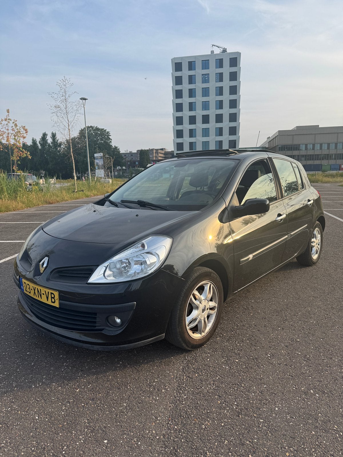Renault clio 1.4-16V Dynamic S, Auto-onderdelen, Carrosserie en Plaatwerk, Ophalen, Nieuw, Renault, Bumper