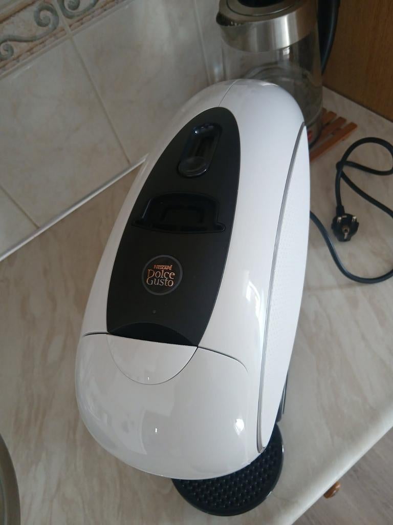 Nescafé Dolce Gusto Krups Oblo Koffiecupmachine Wit, Koffiepads en cups, Koffiemachine, Ophalen of Verzenden, Zo goed als nieuw