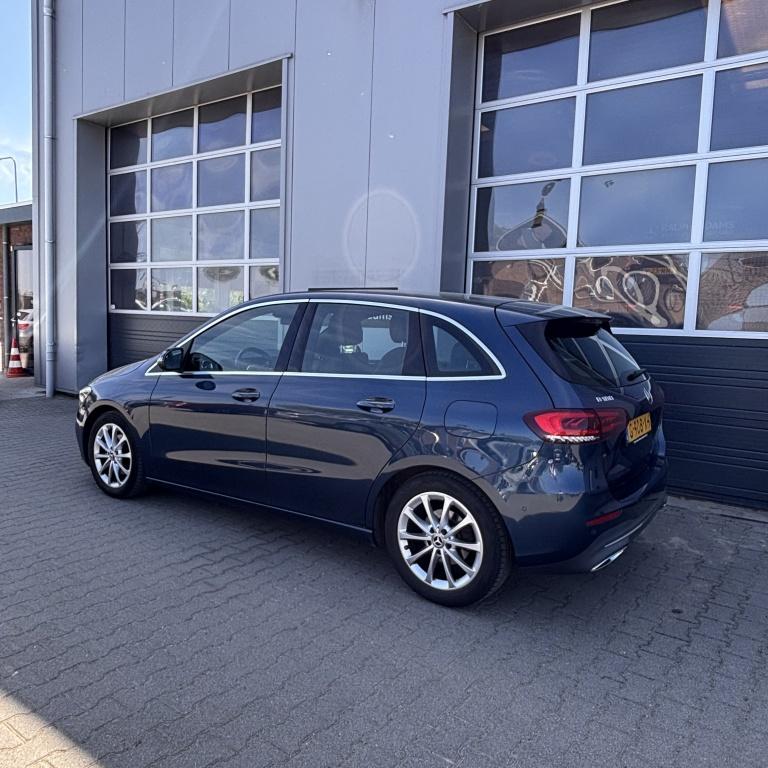 Mercedes-Benz B-Klasse 180 Laun. Ed. Prem. (bj 2019), 136 pk, Gebruikt, 4 cilinders, 700 kg