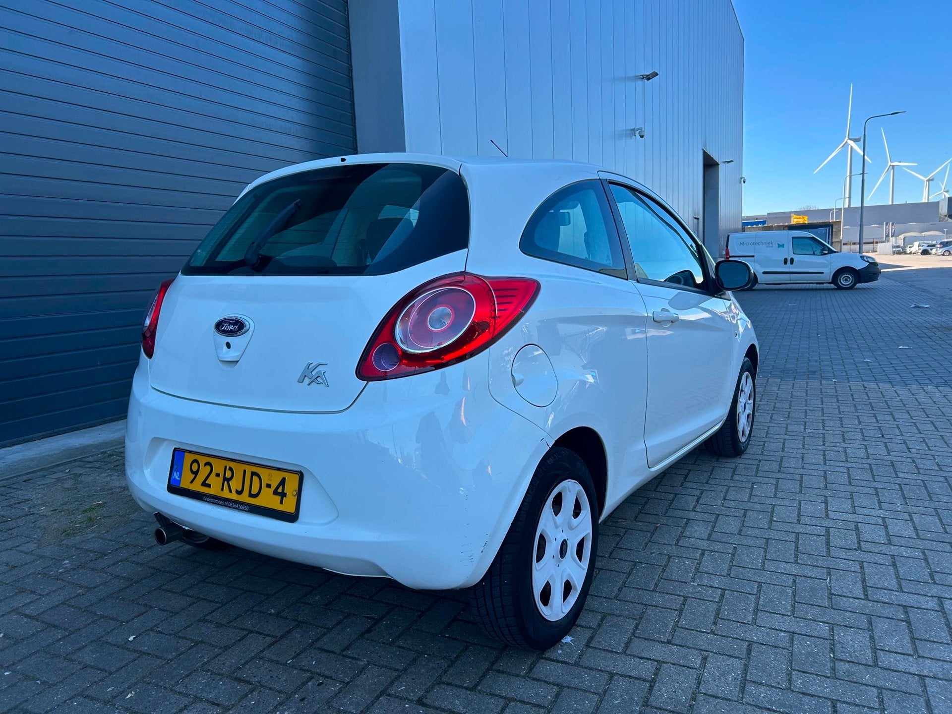 Ford Ka 1.2i Comfort S/S AIRCO NAP APK 2011, Voorwielaandrijving, Euro 5, Stof, Gebruikt