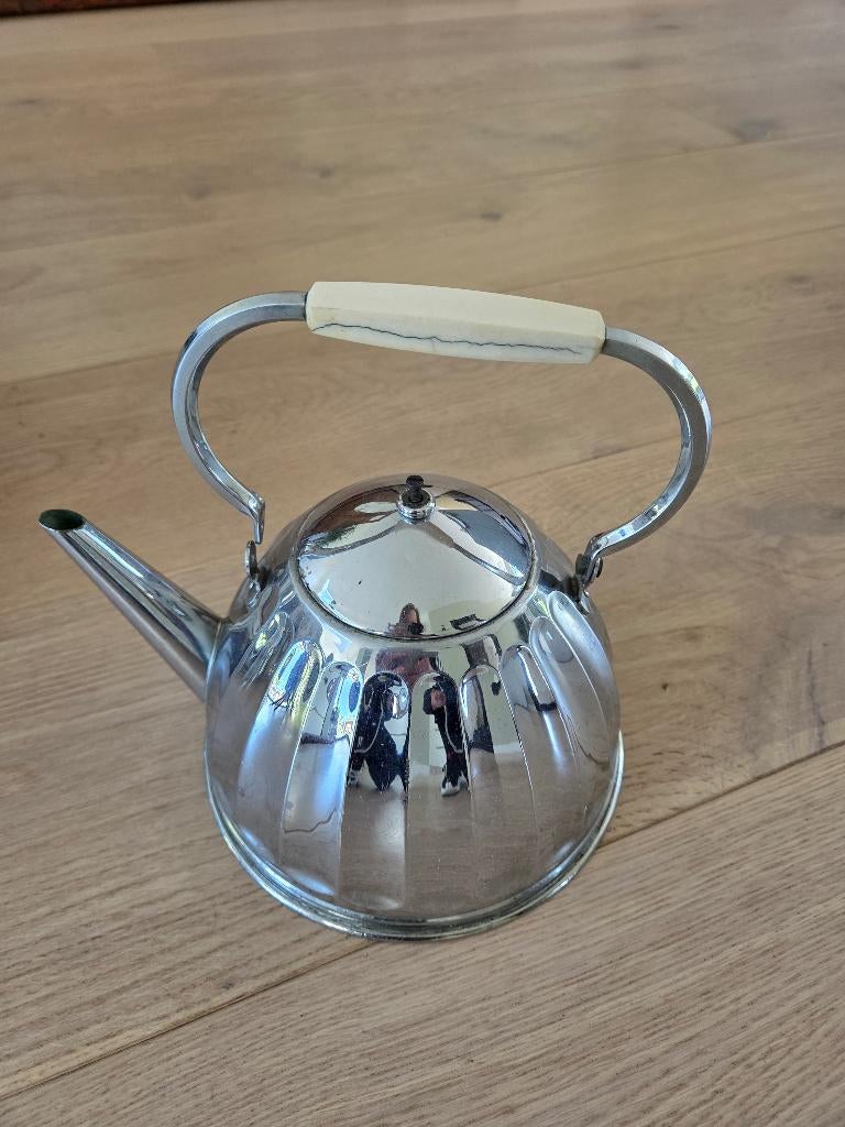 Vintage koffiepot,  en waterkoker, Ophalen