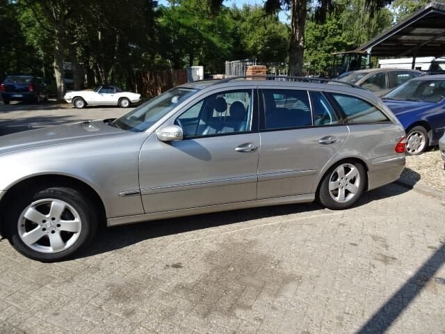 Mercedes E 211 k 320 CDI bj 2004 Aut 204000 km  voor demonta, Gebruikt, -, Ophalen of Verzenden, -