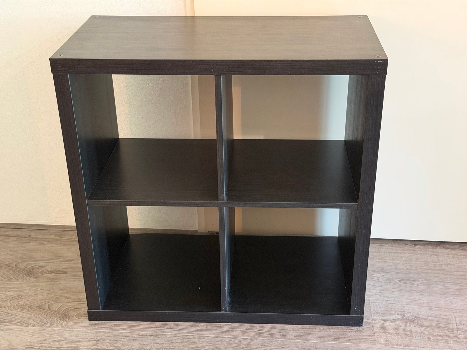 Donkerbruin IKEA KALLAX vakkenkast met 4 vakken, Ophalen, Gebruikt
