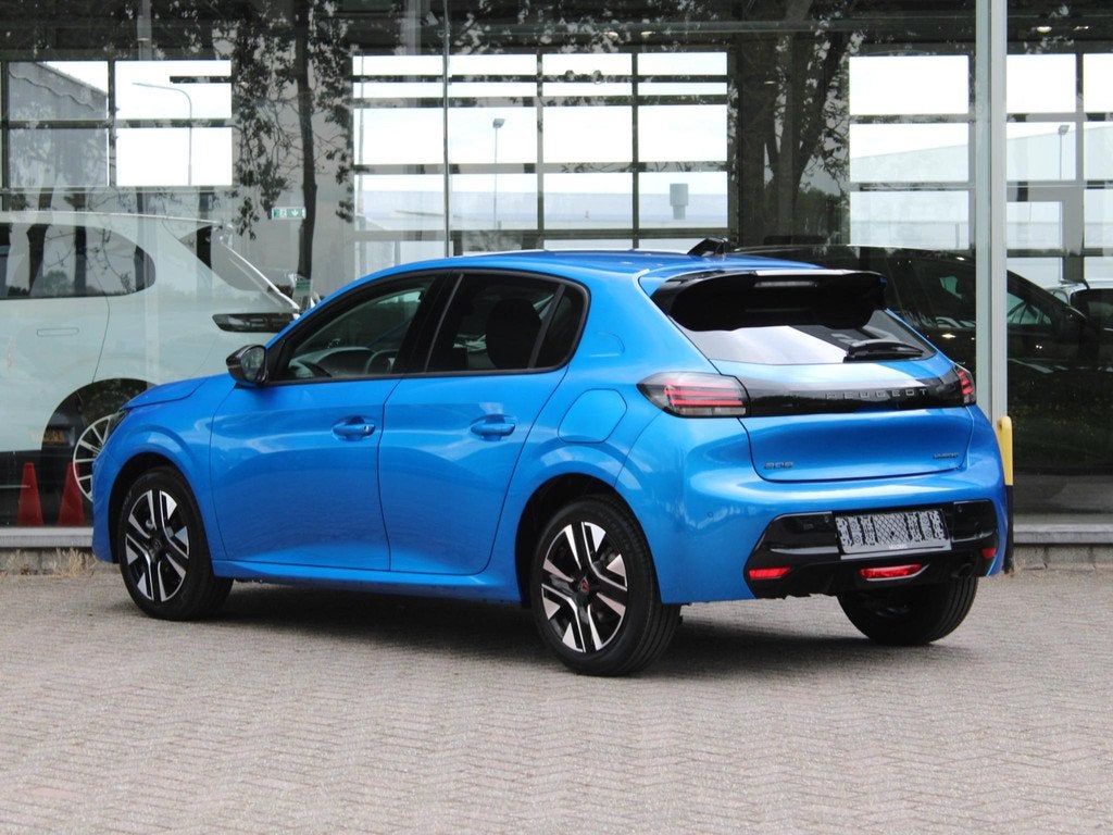 Peugeot 208 1.2 Hybrid 110 e-DCS6 Allure VOORRAAD KORTING, 12 maanden, 1195 kg, Euro 6, 1199 cc