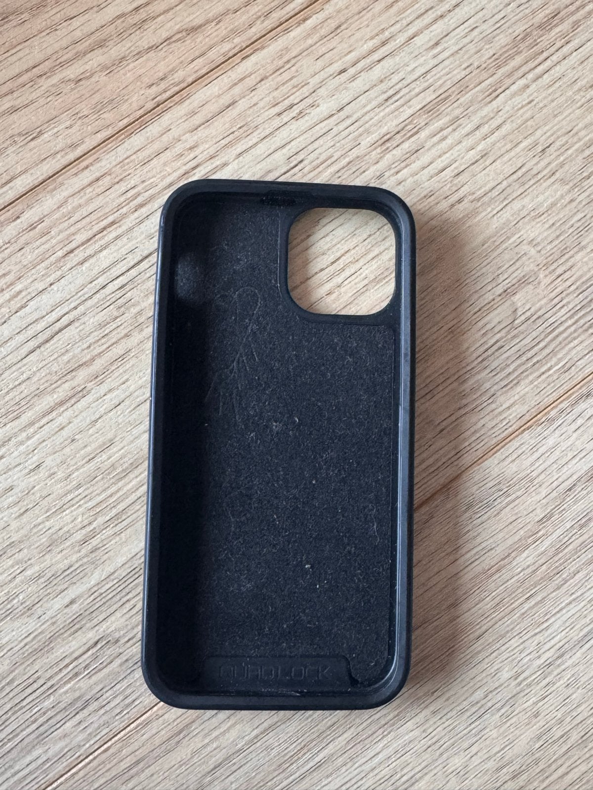 Quad Lock Hoesje voor iPhone 13 mini, Ophalen of Verzenden, Gebruikt, Bescherming
