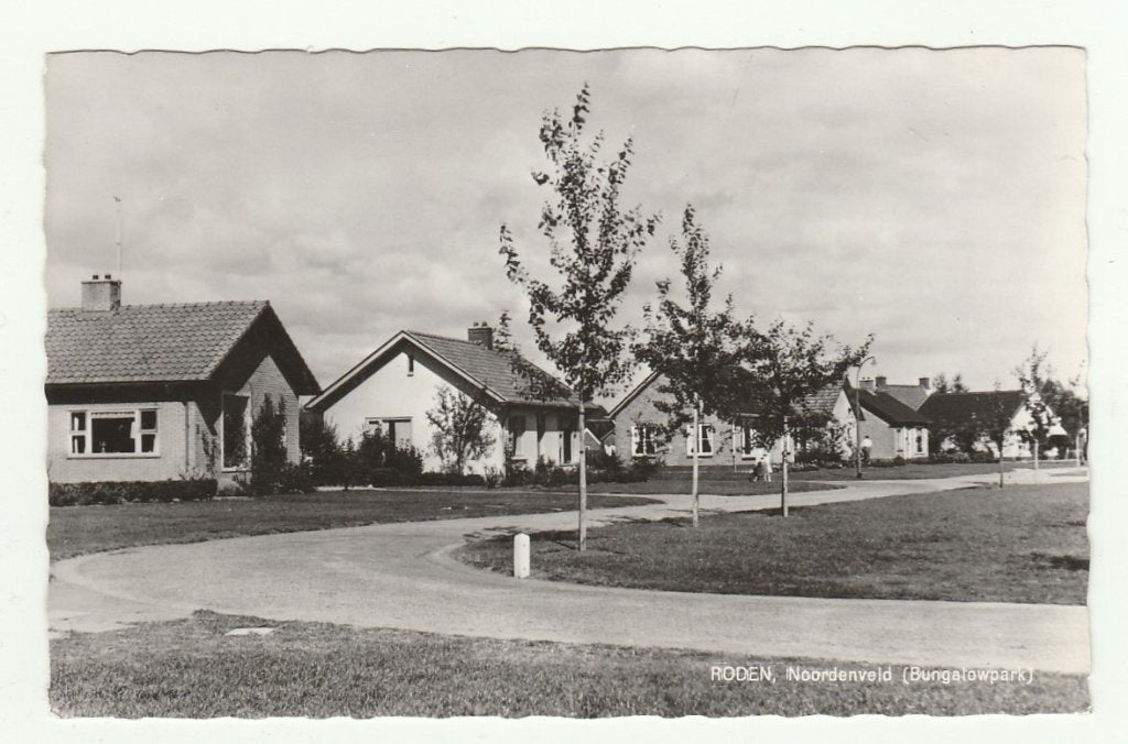 Roden - Noordenveld (Bungalowpark), Verzamelen, Ansichtkaarten | Nederland, Verzenden, 1960 tot 1980, Ongelopen, Drenthe