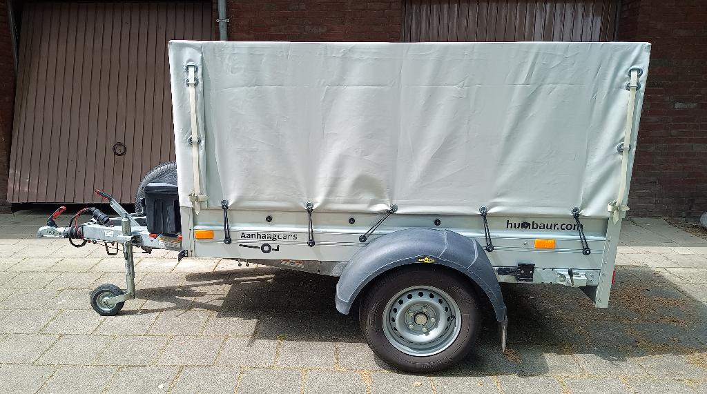 Aanhangwagen Humbaur, Ophalen, Zo goed als nieuw