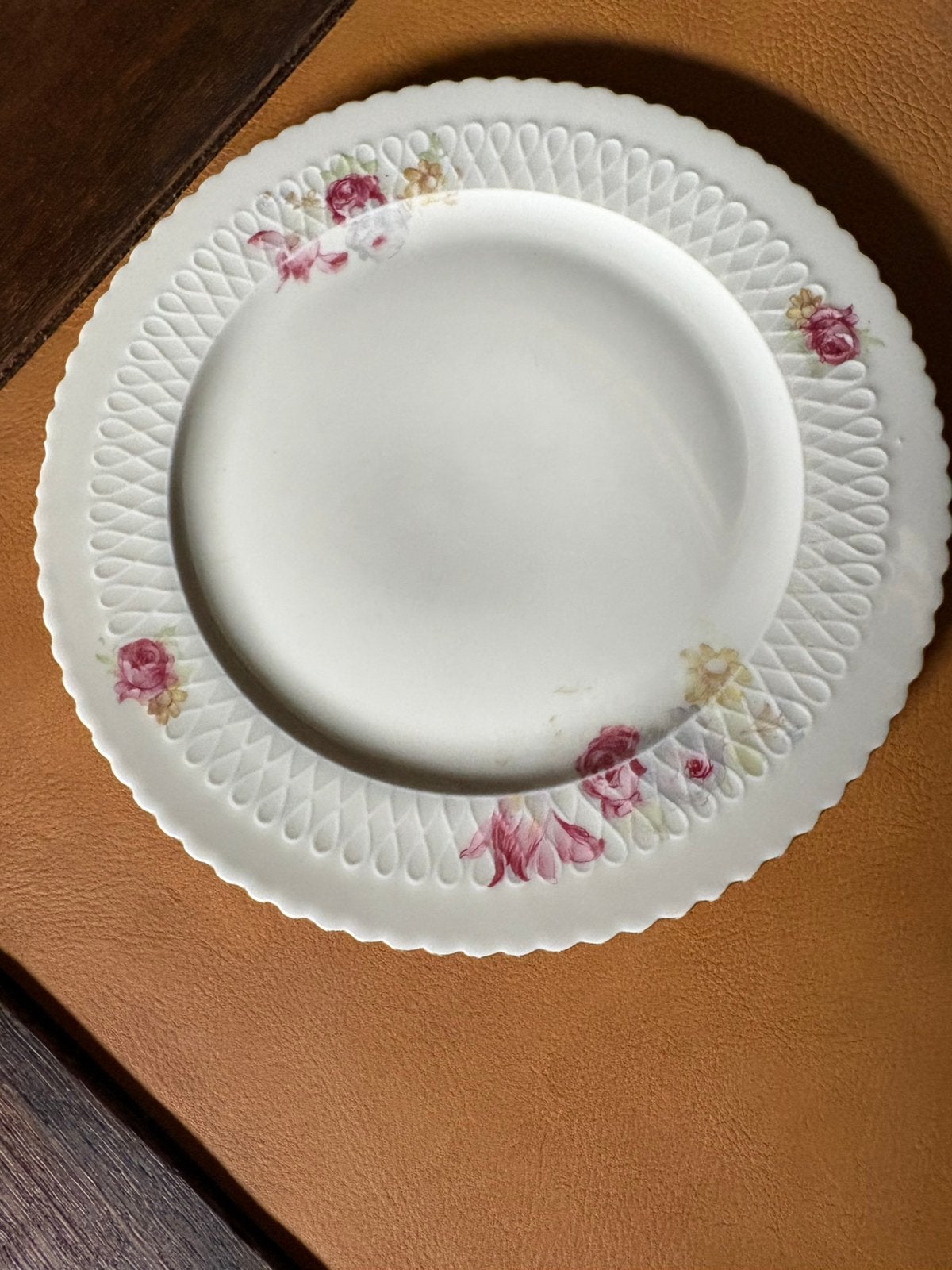 Bavaria 1891-1930 gaaf taartbord met rozenmotiefje, Ophalen of Verzenden