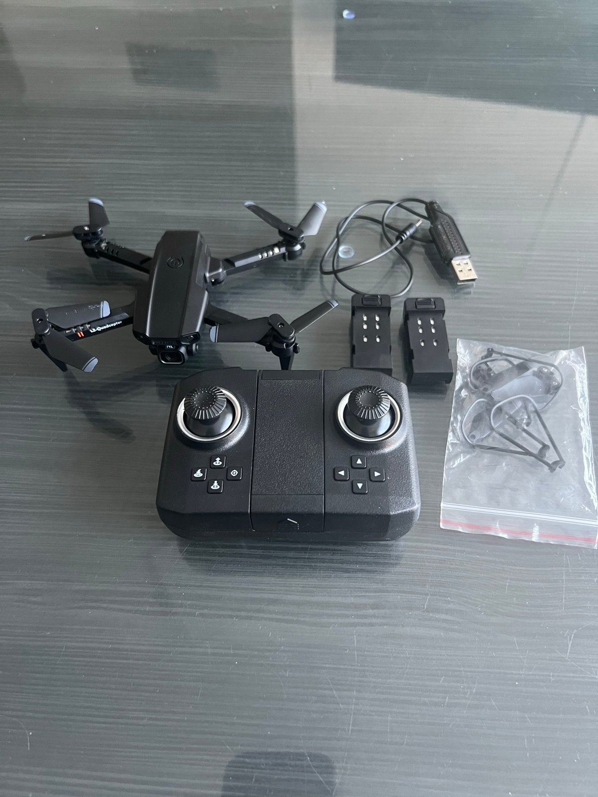 Drone met lichte schade, eenvoudig te repareren, Gebruikt, Overige merken, Minder dan 100 meter, Standaard kwaliteit