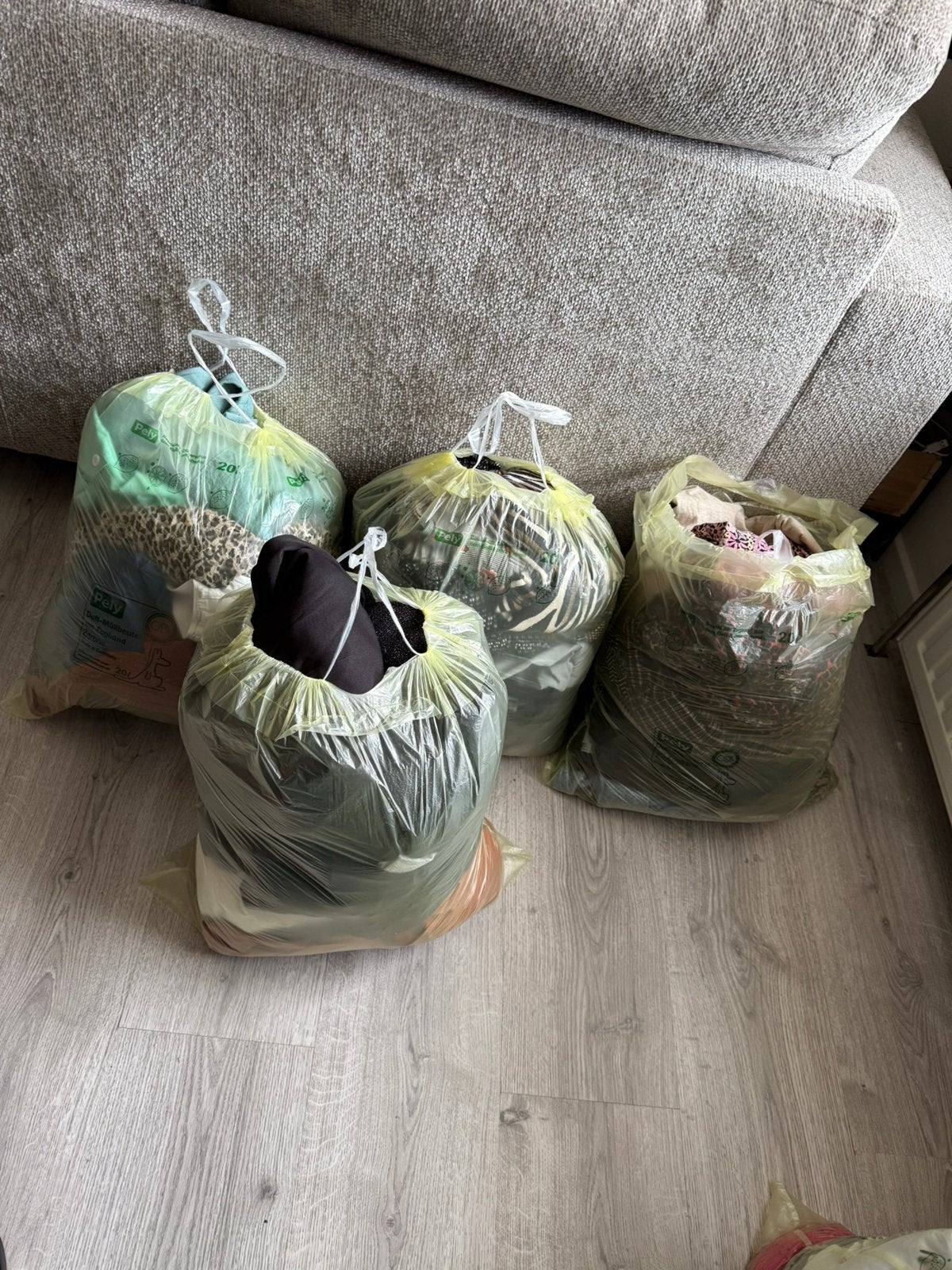 4 zakken dameskleding maat M, Ophalen, Zo goed als nieuw, Maat 38/40 (M)