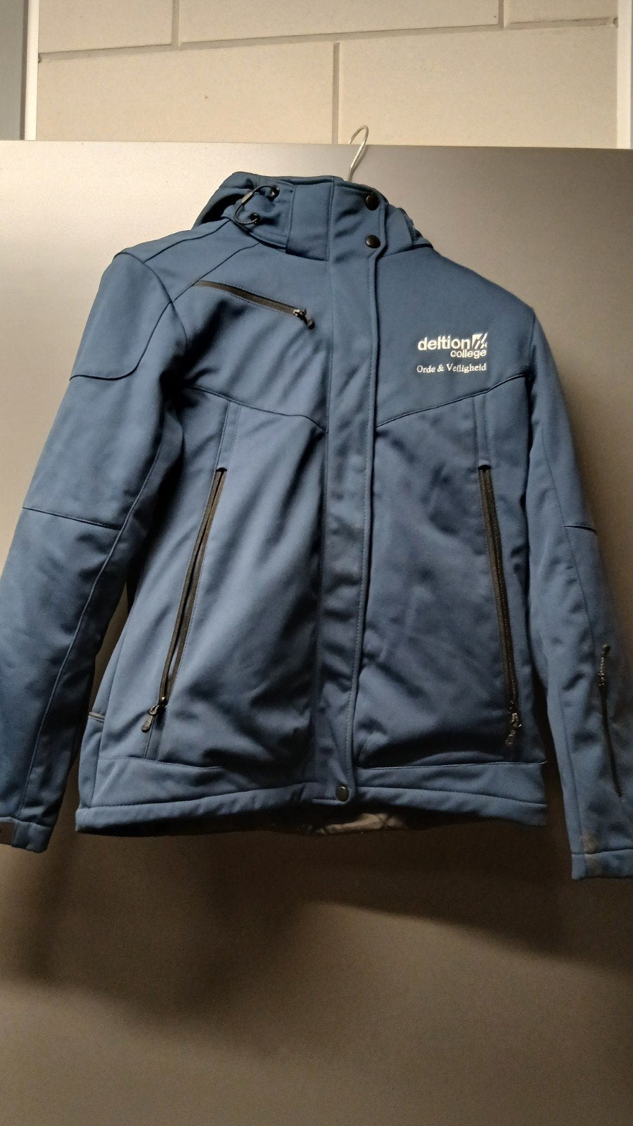 Deltion Orde & Veiligheid Softshell Jas Maat M Lady - Blauw, Ophalen of Verzenden, Nieuw, Maat 38/40 (M), Blauw