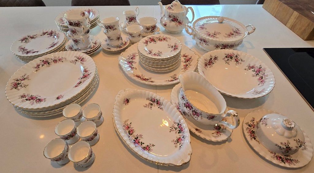 51-delig Royal Albert Lavender Rose servies | PERFECTE STAAT, Huis en Inrichting, Ophalen, Klassiek, Nieuw, Royal Albert