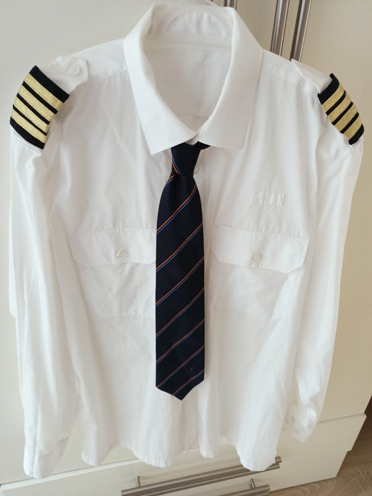 Piloten overhemd met Air Holland stropdas, Verzamelen, Luchtvaart en Vliegtuigspotten, Ophalen of Verzenden, Nieuw, Overige typen