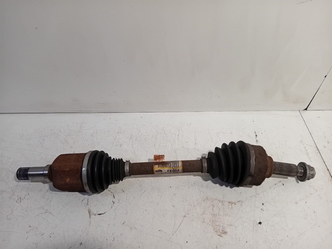 Aandrijfas links voor Ford Transit, Onderdelen@venauto.nl, Van der Ven Autorecycling B.V., Gebruikt, Ettenseweg 76, 4706 PB Roosendaal, The Netherlands