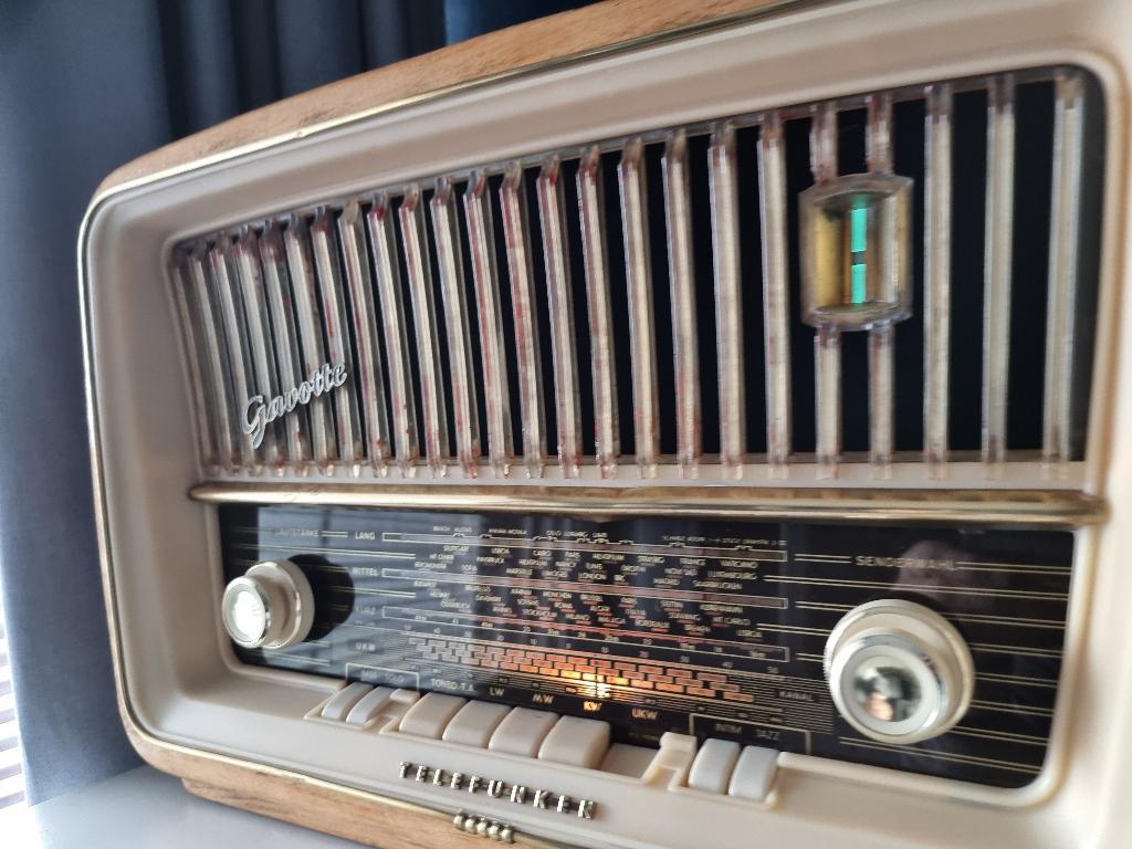 Telefunken Gavotte 1063  optie  inbouw Bluetooth, Ophalen of Verzenden
