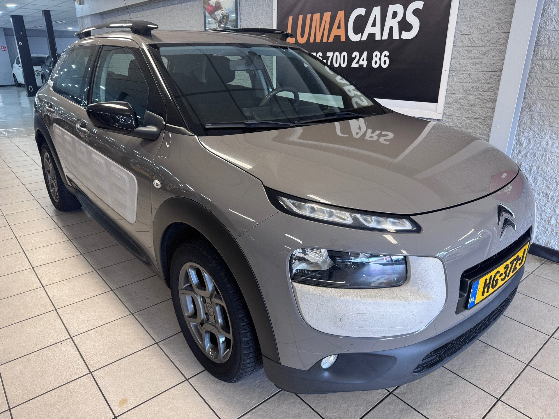 Citroen C4 Cactus 1.2 PureTech Shine | NW APK | Distri. V.V., Auto's, Voorwielaandrijving, Euro 5, Gebruikt, 31 €/maand