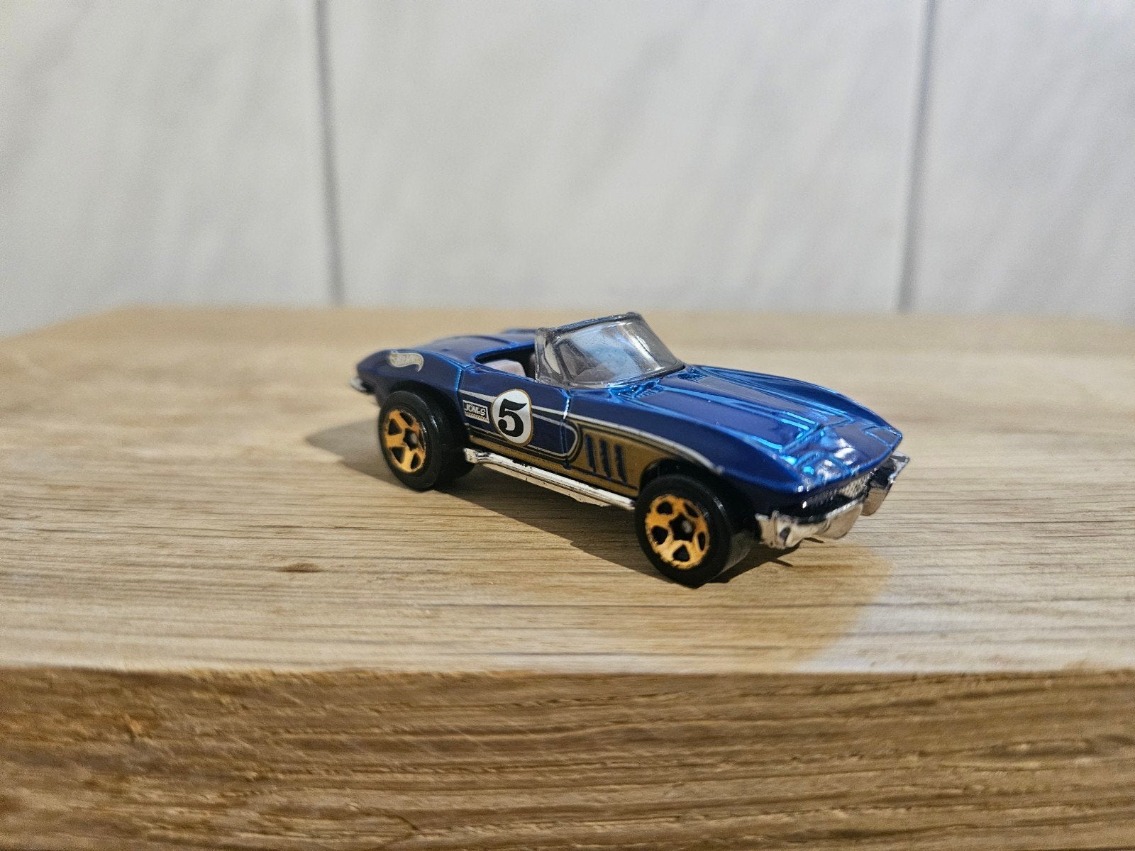 Hotwheels Hot Wheels 1965 Chevrolet Corvette Convertible, Hobby en Vrije tijd, Modelauto's | Overige schalen, Ophalen of Verzenden