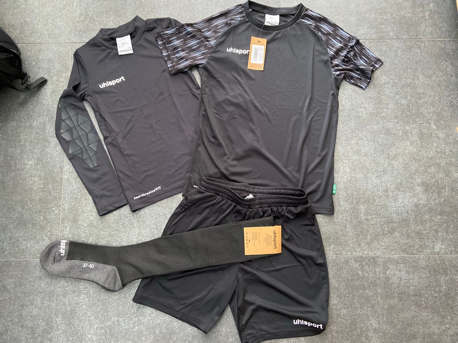 Nieuwe keeperset keepershirt keepersbroek maat 152 Uhlsport, Maat XS of kleiner, Ophalen of Verzenden, Nieuw, Set