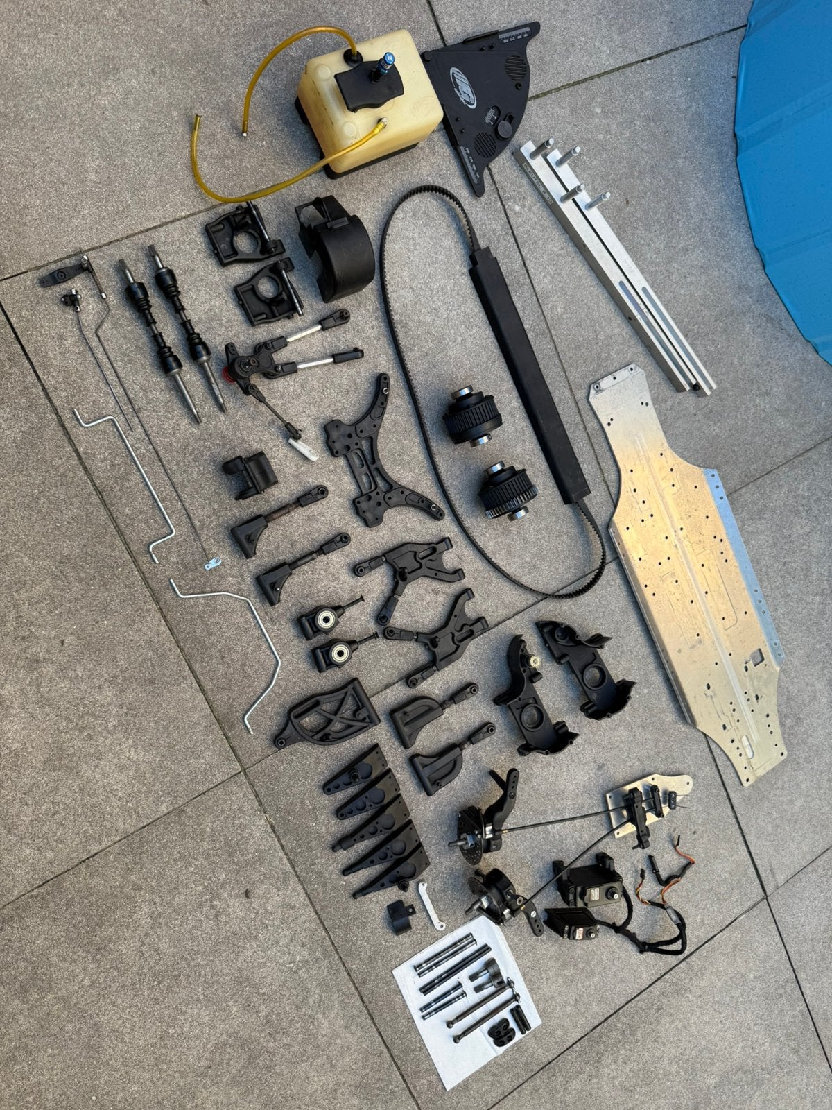 FG Onroad 510mm 4wd onderdelen bodem, servo’s, schijfremmen, Ophalen of Verzenden, Gebruikt, 1:5 t/m 1:8, Auto