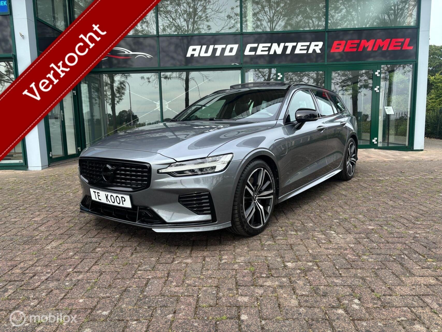 Volvo V60 2.0 T8 Twin Engine AWD R-Design SOH 93%, Auto's, Automaat, Gebruikt, 4 cilinders, Alcantara