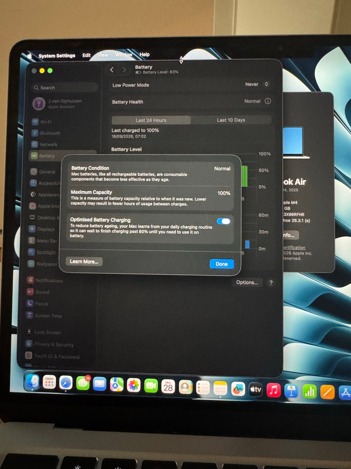 Foto 5 van MacBook Air 13” M4 16GB 256GB Sky Blue - 100% batterij