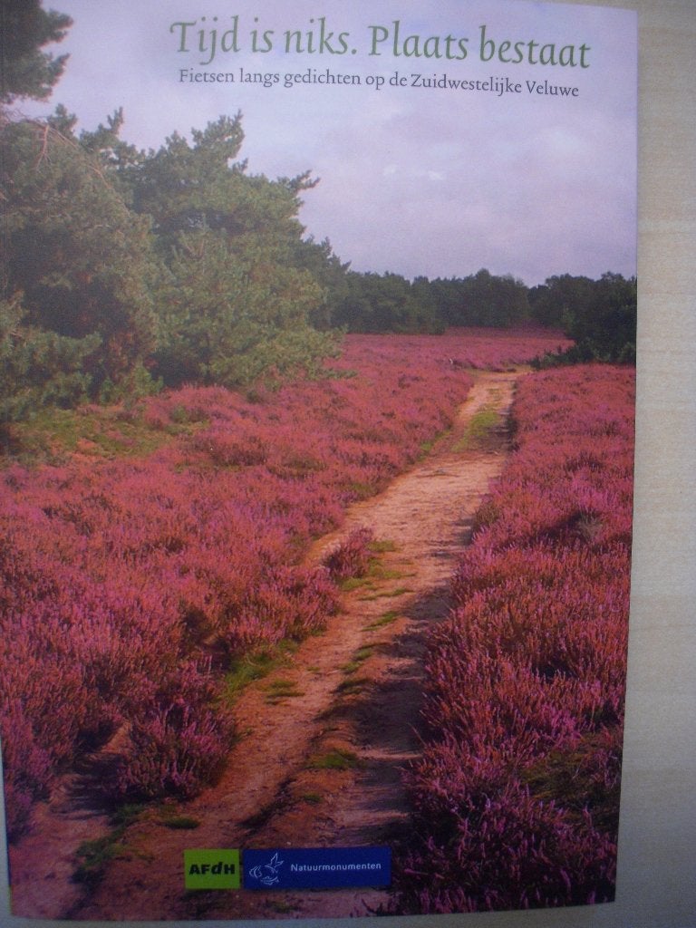 fietsroute Tijd is niks. Plaats bestaat  Zw Veluwe + poëzie!, Overige merken, Europa, Nieuw, Fiets- of Wandelgids
