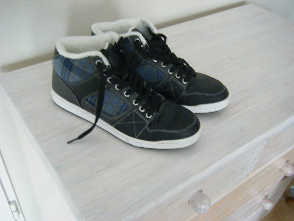 Schoenen, Zwart, Nieuw, Ophalen of Verzenden, Sneakers of Gympen