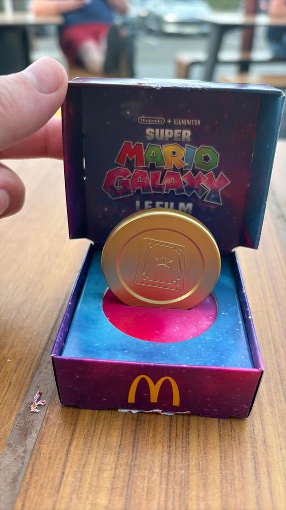 Mario galaxy munt mc donalds, Ophalen of Verzenden, Zo goed als nieuw