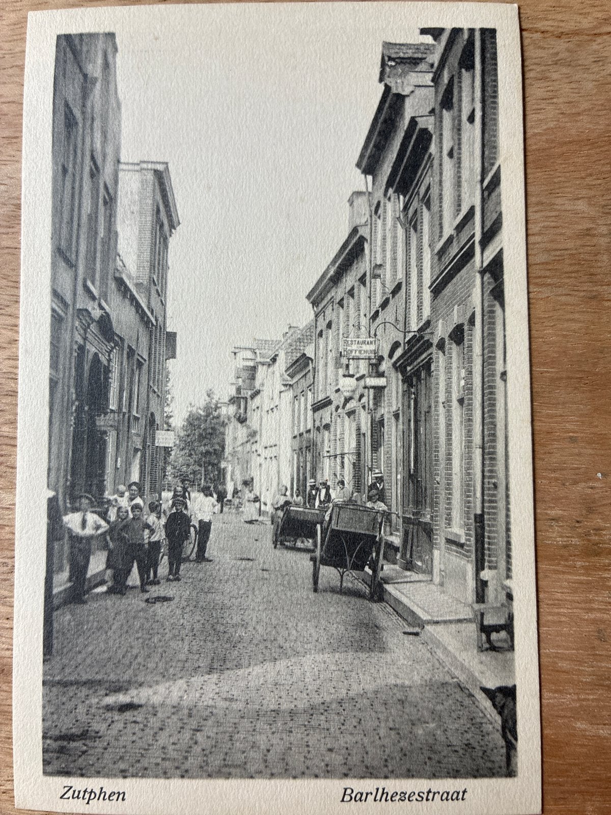 Oude Ansichtkaart Zutphen - Barlhezestraat (ongelopen), Ophalen of Verzenden, 1920 tot 1940, Ongelopen, Gelderland
