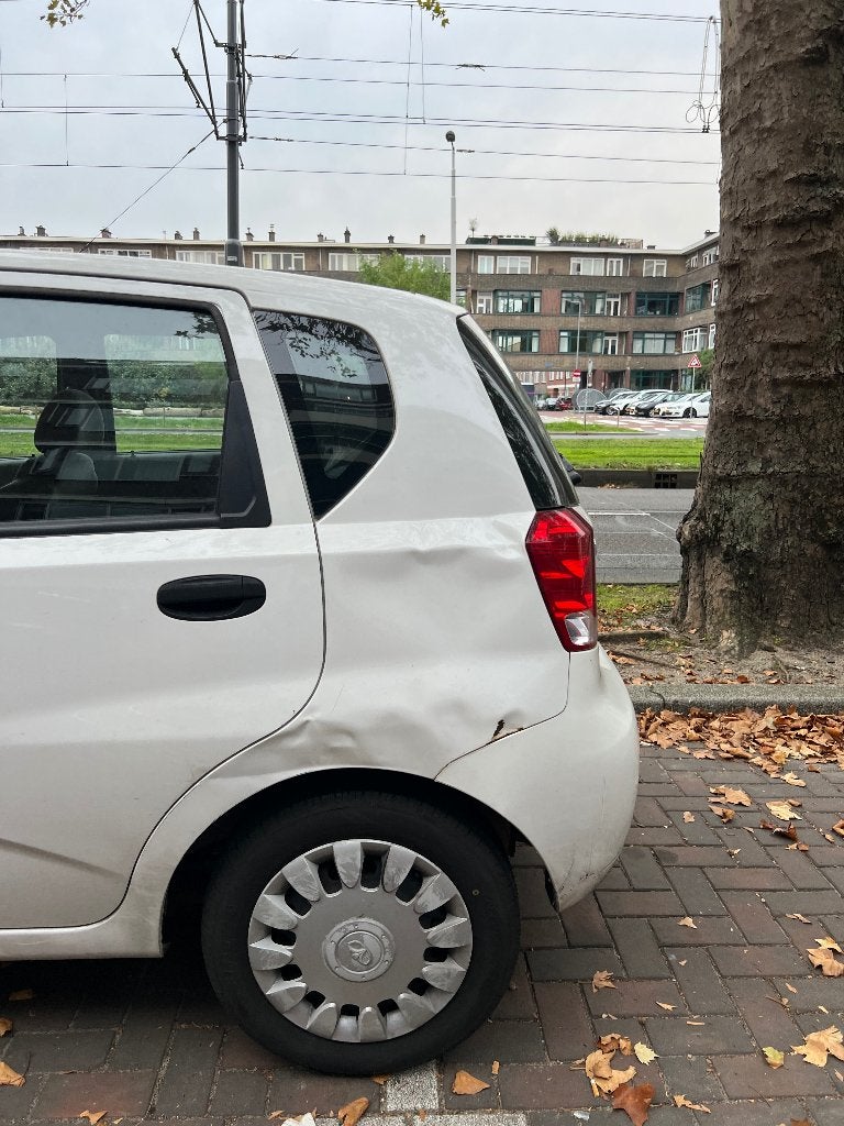 Daewoo Kalos 1.2 2004 Wit, Auto's, Voorwielaandrijving, 1150 cc, 15 km/l, 31 €/maand
