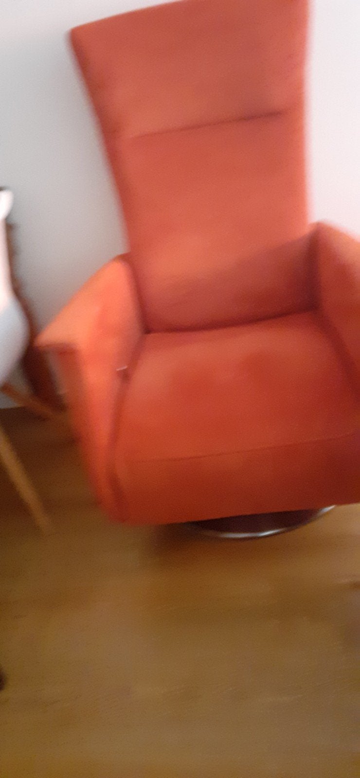 prominent relaxstoel op chroompoot draaischijf, Huis en Inrichting, Ophalen of Verzenden, Zo goed als nieuw, Minder dan 75 cm