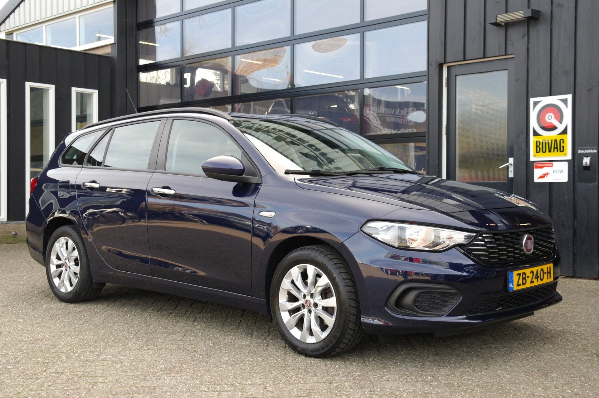 Fiat Tipo Stationwagon 1.4 16v Popstar | Airco | Cruise | 6-, Auto's, Fiat, Stof, Gebruikt, 4 cilinders, Blauw