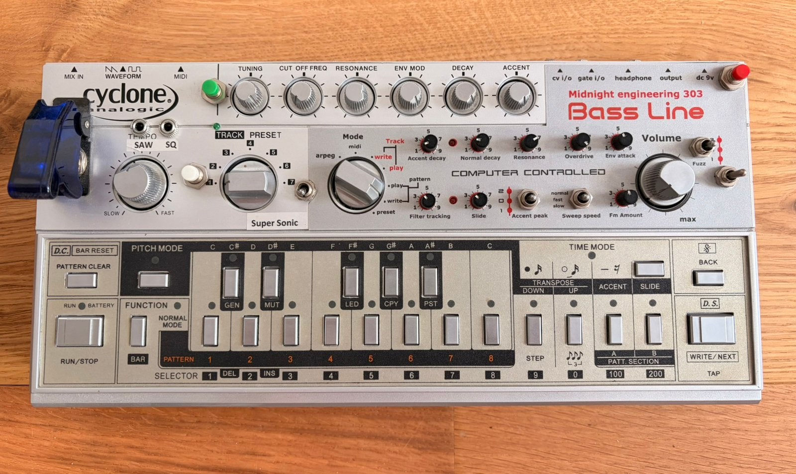 Linndrum LM-2  Oberheim OB-X8 Verbos Chase Bliss SSL UF1 303, Muziek en Instrumenten, Ophalen, Zo goed als nieuw, Overige aantallen