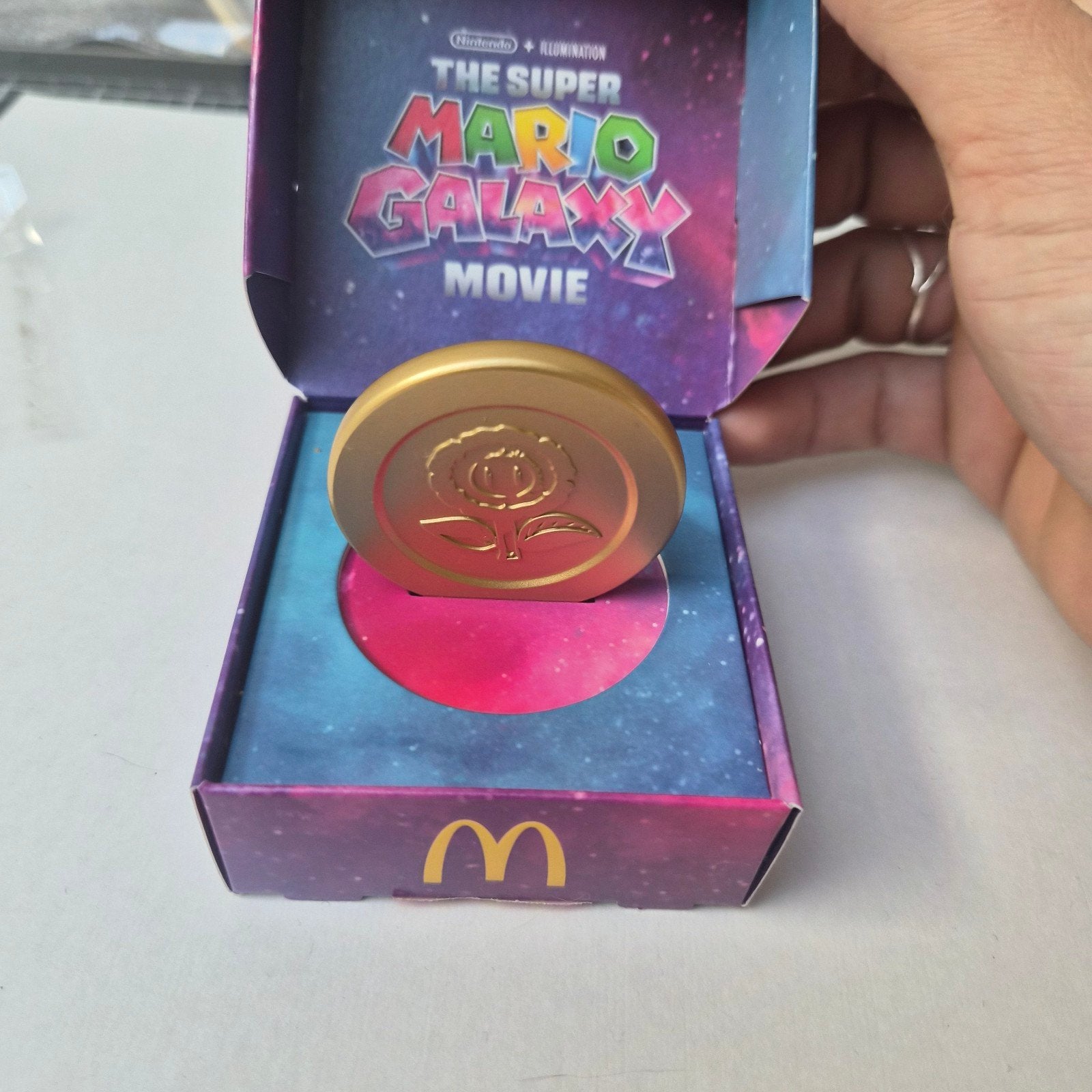 McDonald's Super Mario Galaxy Gouden Munt met Doosje, Ophalen of Verzenden, Zo goed als nieuw