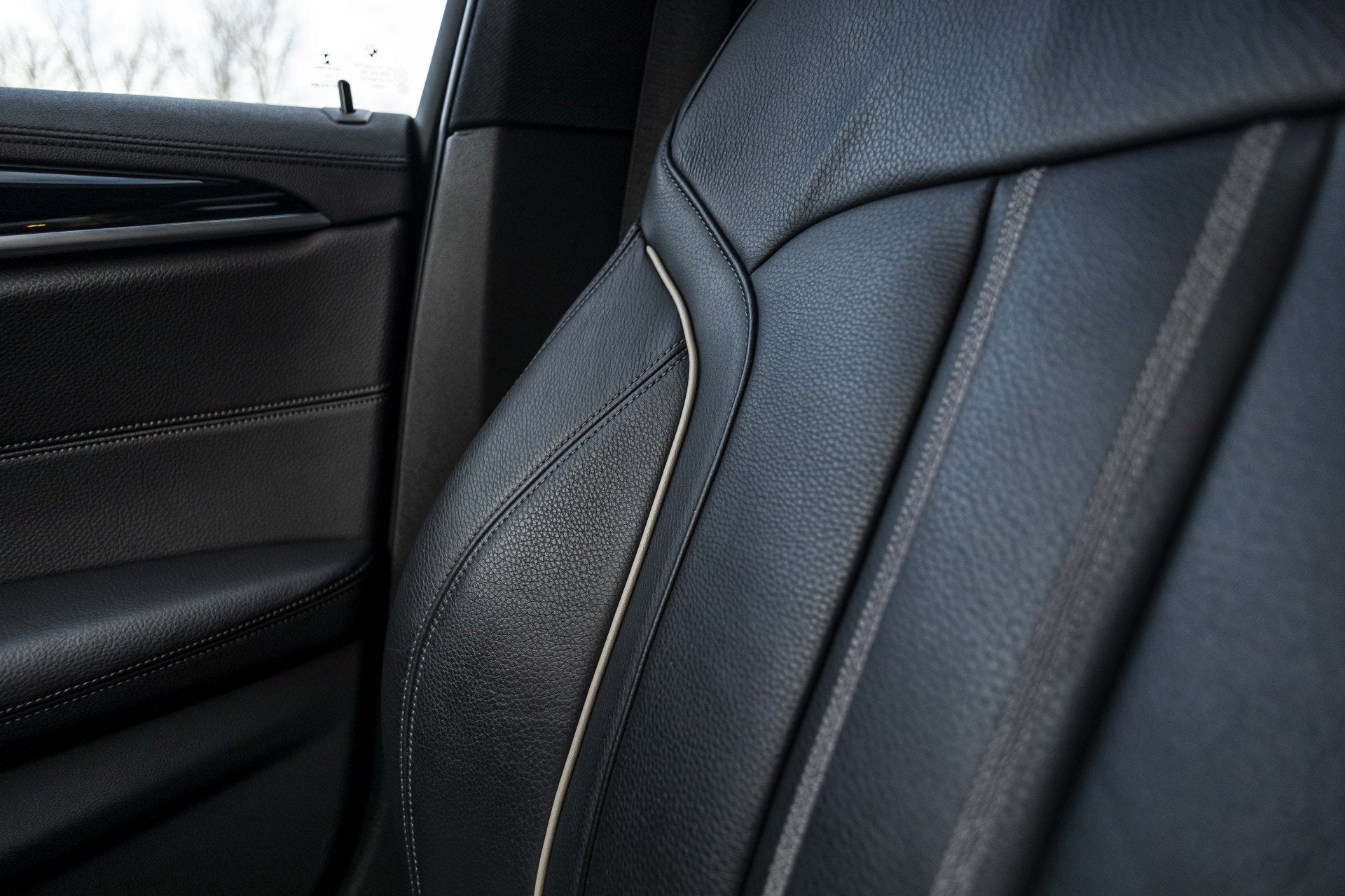 Foto 29 van BMW 5 Serie Touring 520i High Executive