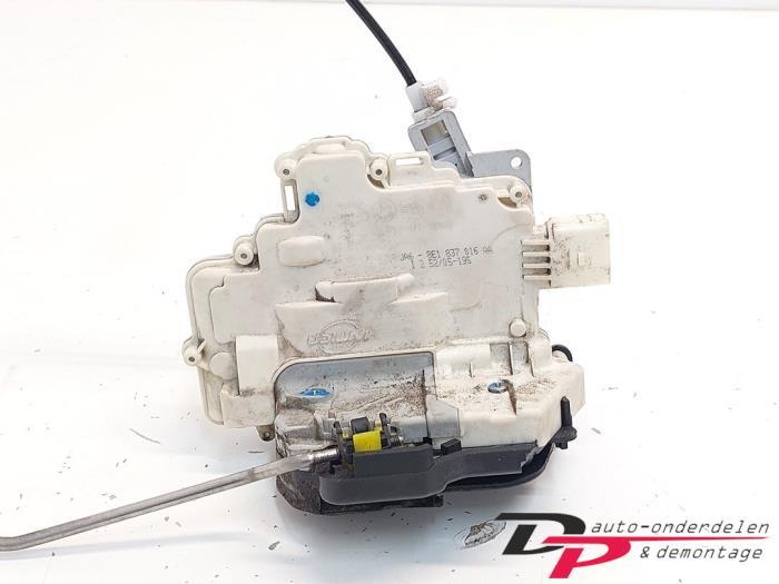 Deurslot Mechaniek 4Deurs rechts-voor van een Audi A4, Gebruikt, -, -, -