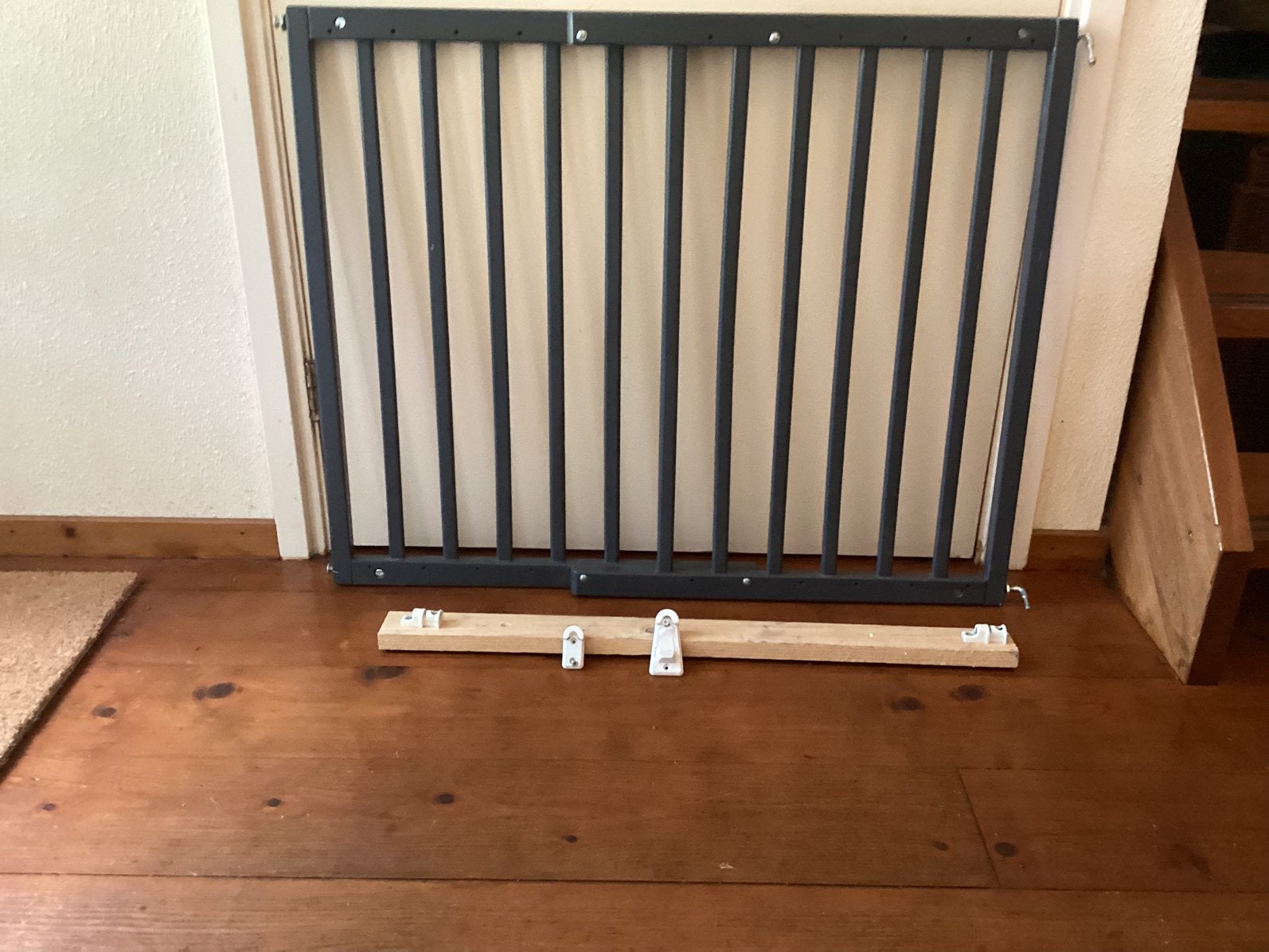 Trap hekje. Kleur : Groen, Ophalen, 100 tot 115 cm, Zo goed als nieuw, Klemhekje