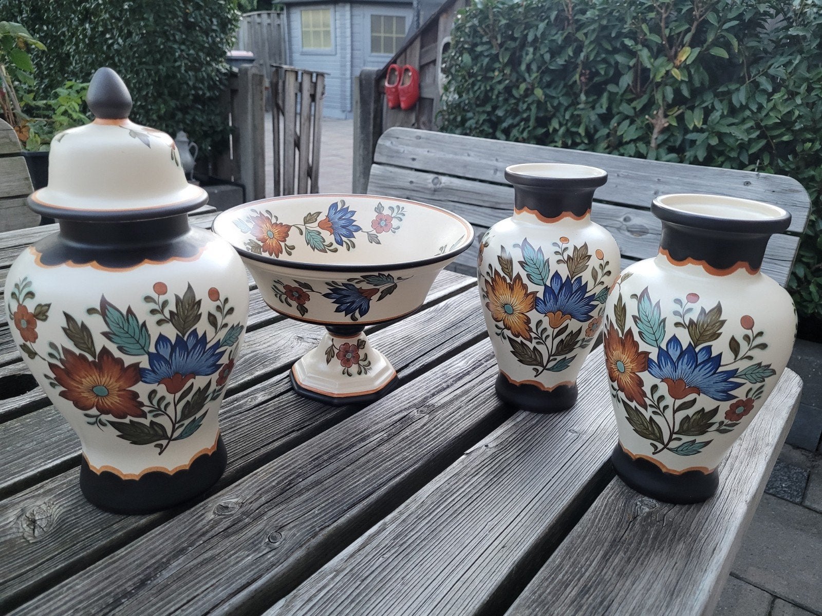 Prachtige Flora Gouda Plateel Set - Handwerk Holland, Antiek en Kunst, Ophalen of Verzenden