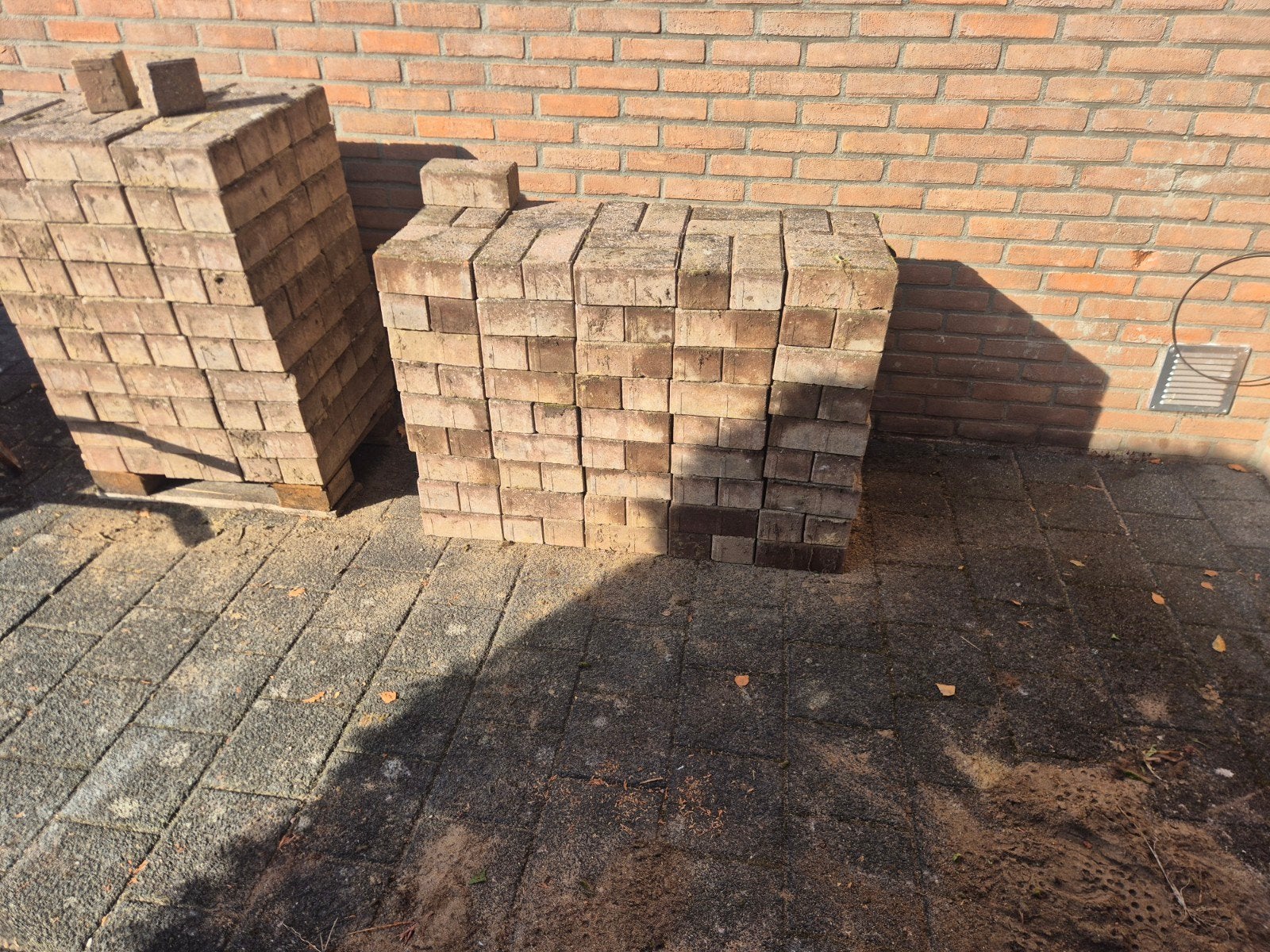 Gebruikte klinkers voor tuin of terras, Tuin en Terras, Gebruikt, Klinkers, Ophalen of Verzenden, 10 m² of meer