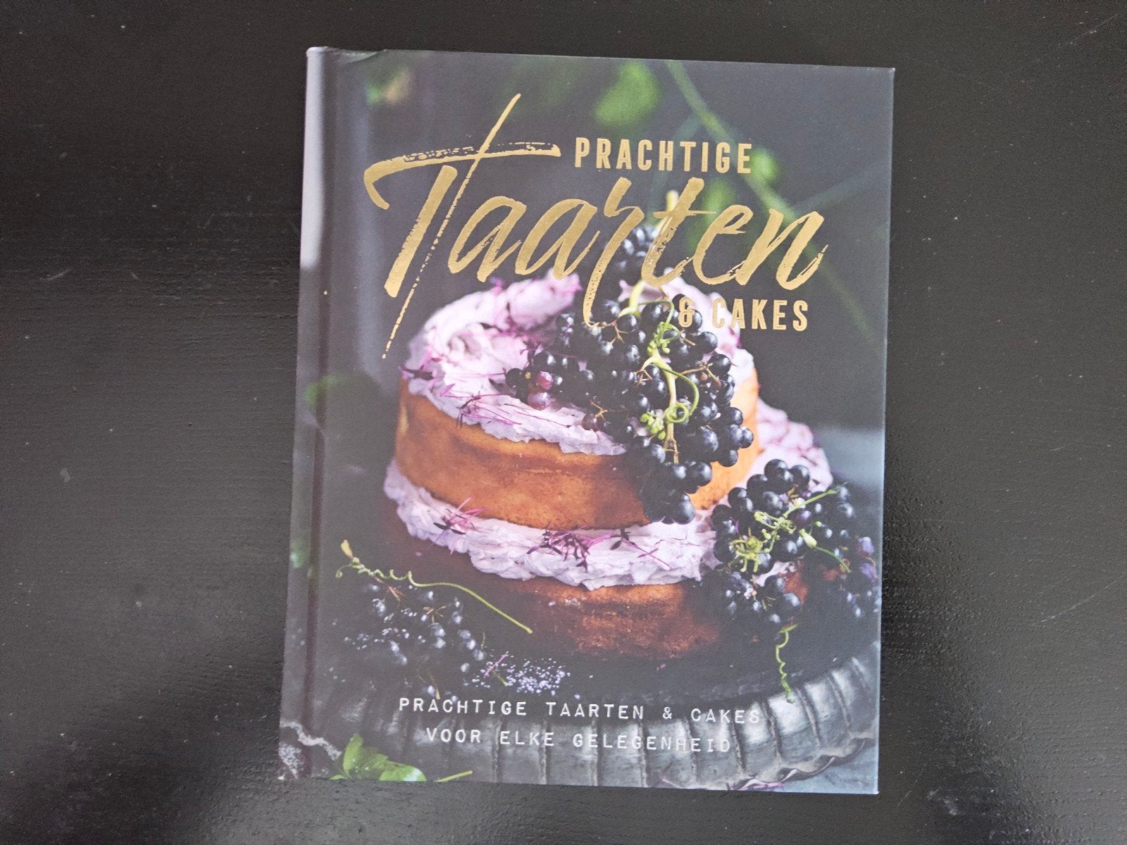 Prachtige taarten en cakes, Boeken, Kookboeken, Ophalen of Verzenden, Zo goed als nieuw