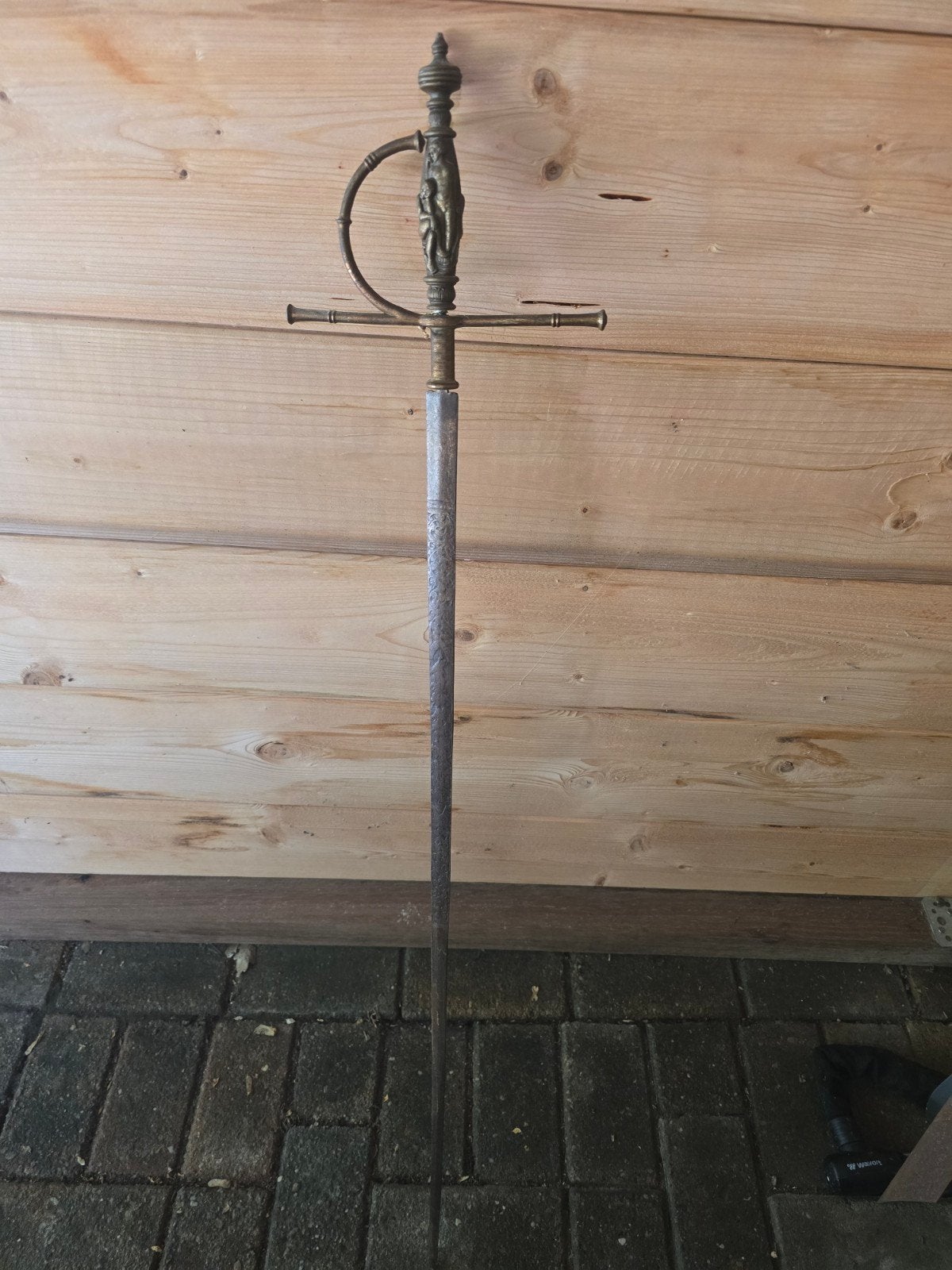 Antiek zwaard met gedetailleerd gevest, Antiek en Kunst, Ophalen of Verzenden