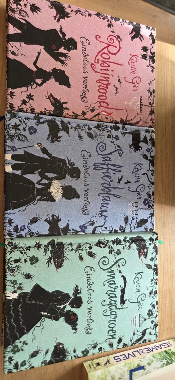 Edelsteen-trilogie Kerstin Gier, hardcover, Ophalen of Verzenden, Zo goed als nieuw, Kerstin Gier