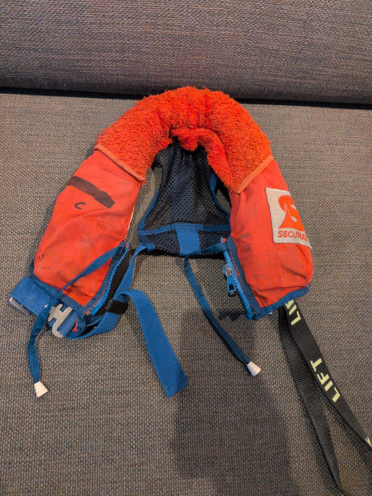 Secumar Kinder Reddingsvest Automatisch Opblazend met Harnas, Watersport en Boten, Ophalen of Verzenden, Gebruikt, Overige typen