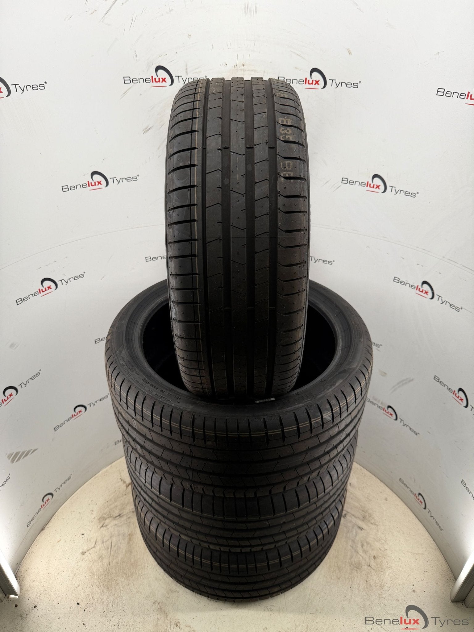 nieuw 225/40R19 255/35R19 Pirelli 225/40 255/35 R19 BMW 3 4, 19 inch, -, -, Nieuw