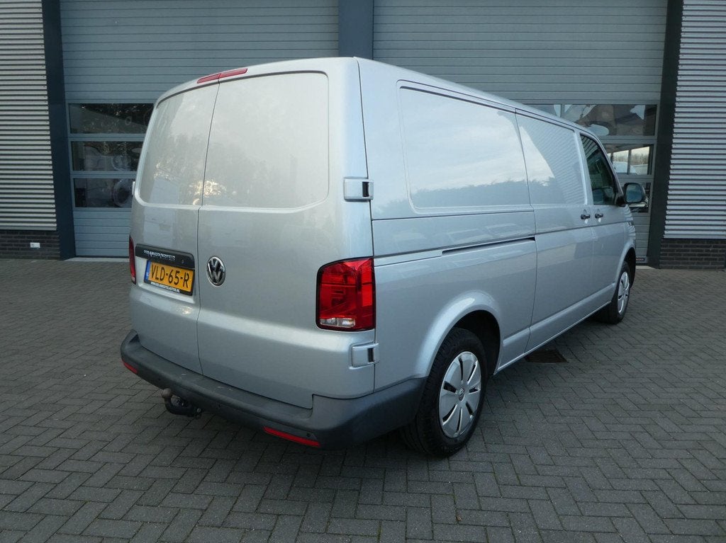 Volkswagen Transporter 2.0 TDI 150 pk L2H1 lang airco naviga, Voorwielaandrijving, Gebruikt, Euro 6, 4 cilinders
