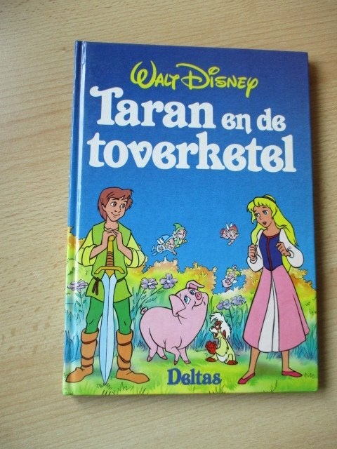 Disney Taran en de Toverketel boek  Deltas  24.5x17cm, Ophalen of Verzenden, Overige figuren, Gebruikt, Overige typen