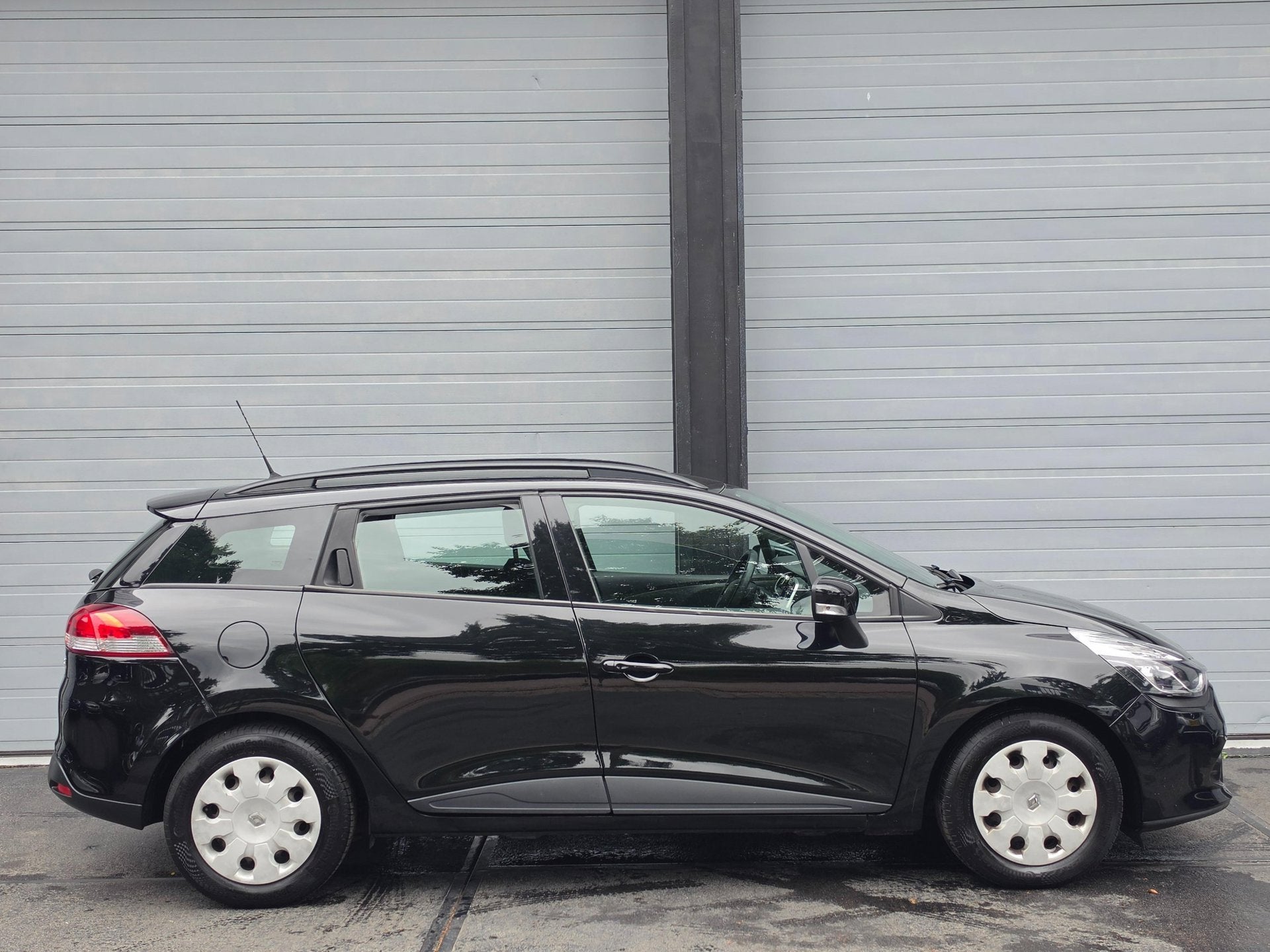 Renault Clio Estate 1.5 dCi ECO Night&Day, Auto's, Voorwielaandrijving, Euro 5, Stof, Gebruikt