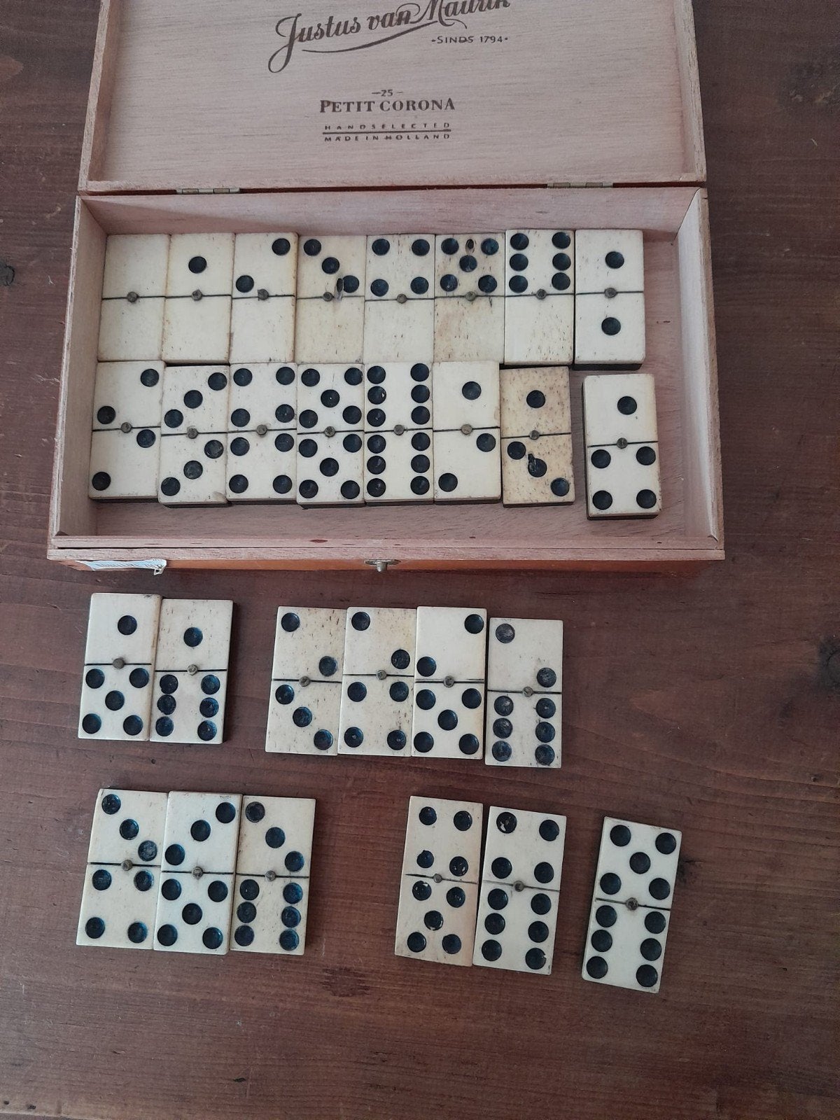 complete domino set. van been., Antiek en Kunst, Ophalen of Verzenden