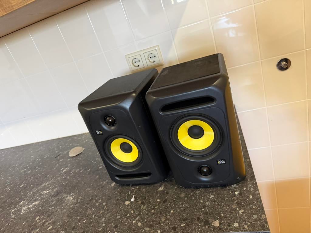 KRK 5 studioboxen, Overige merken, Ophalen of Verzenden, Zo goed als nieuw, Minder dan 60 watt